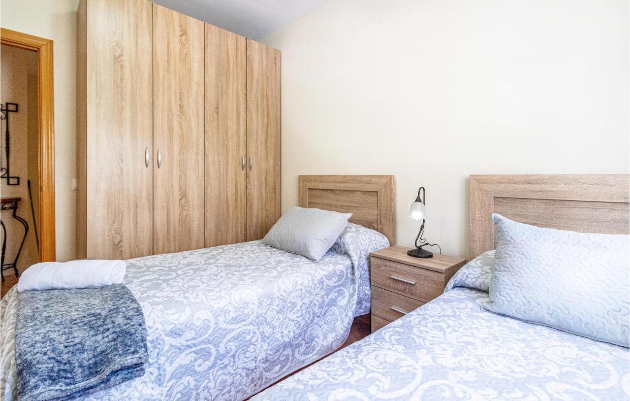 Amazing Home In Benaojan With Kitchenette Luaran gambar